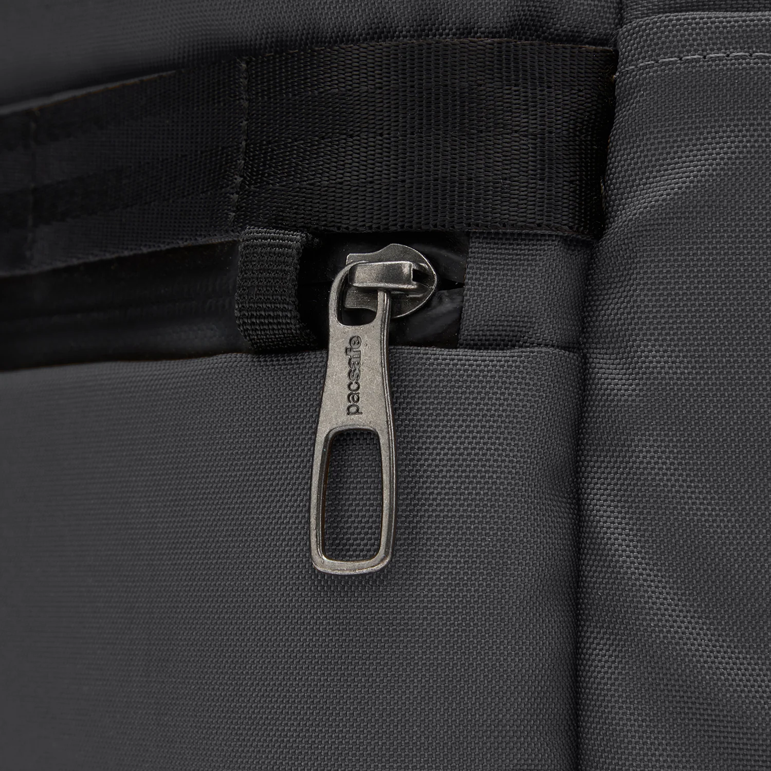 Pacsafe® X 25L anti-theft backpack - Image 8