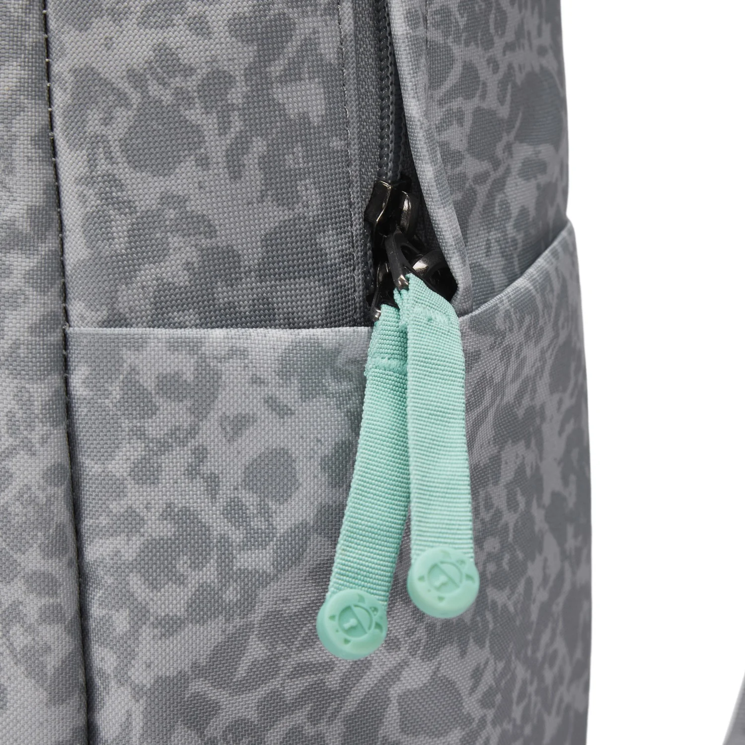 Pacsafe® GO 25L Anti-Theft Backpack - Image 11