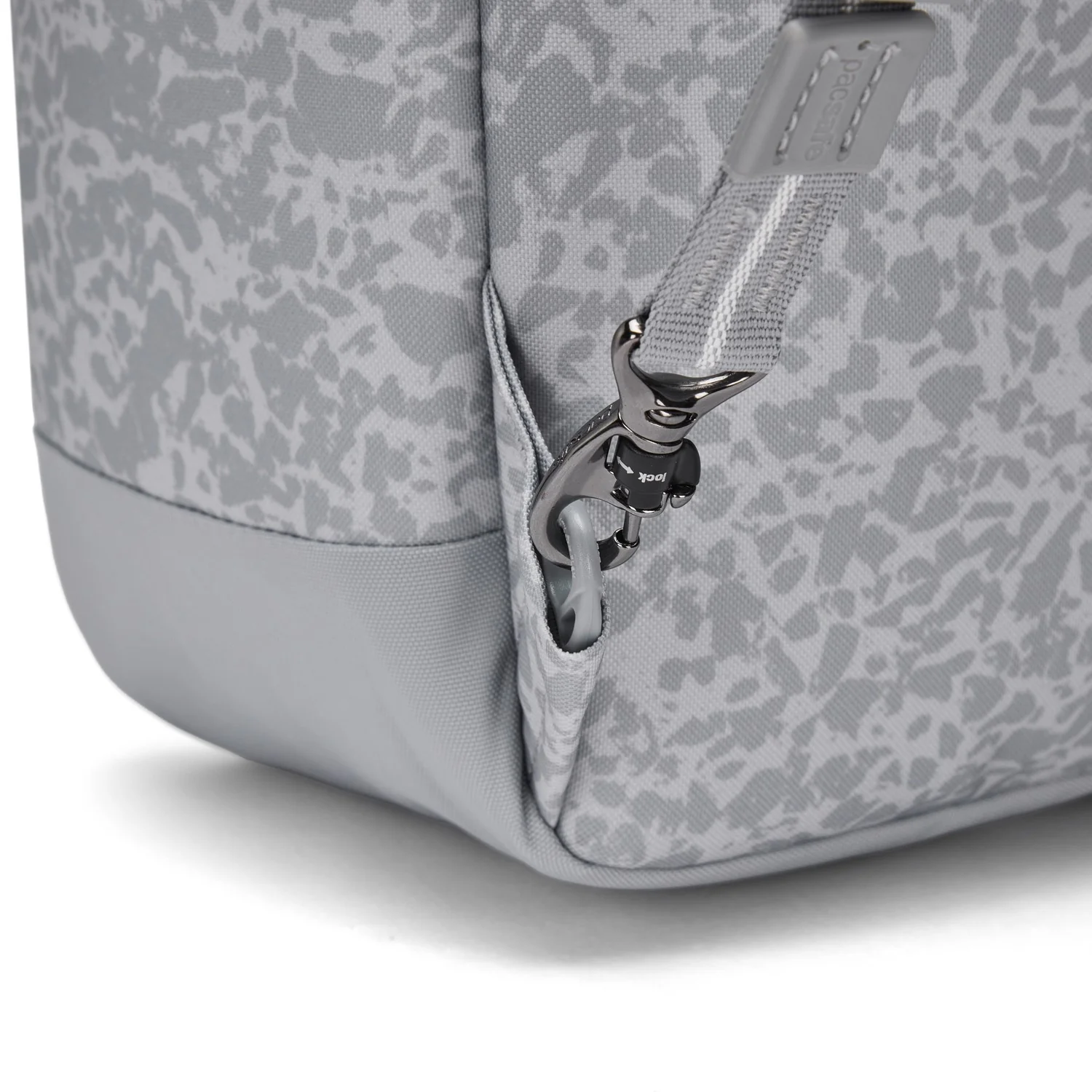 Pacsafe® GO 25L Anti-Theft Backpack - Image 14