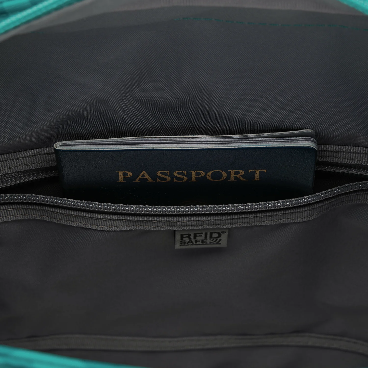 Pacsafe® GO Anti-Theft Totepack - Image 38