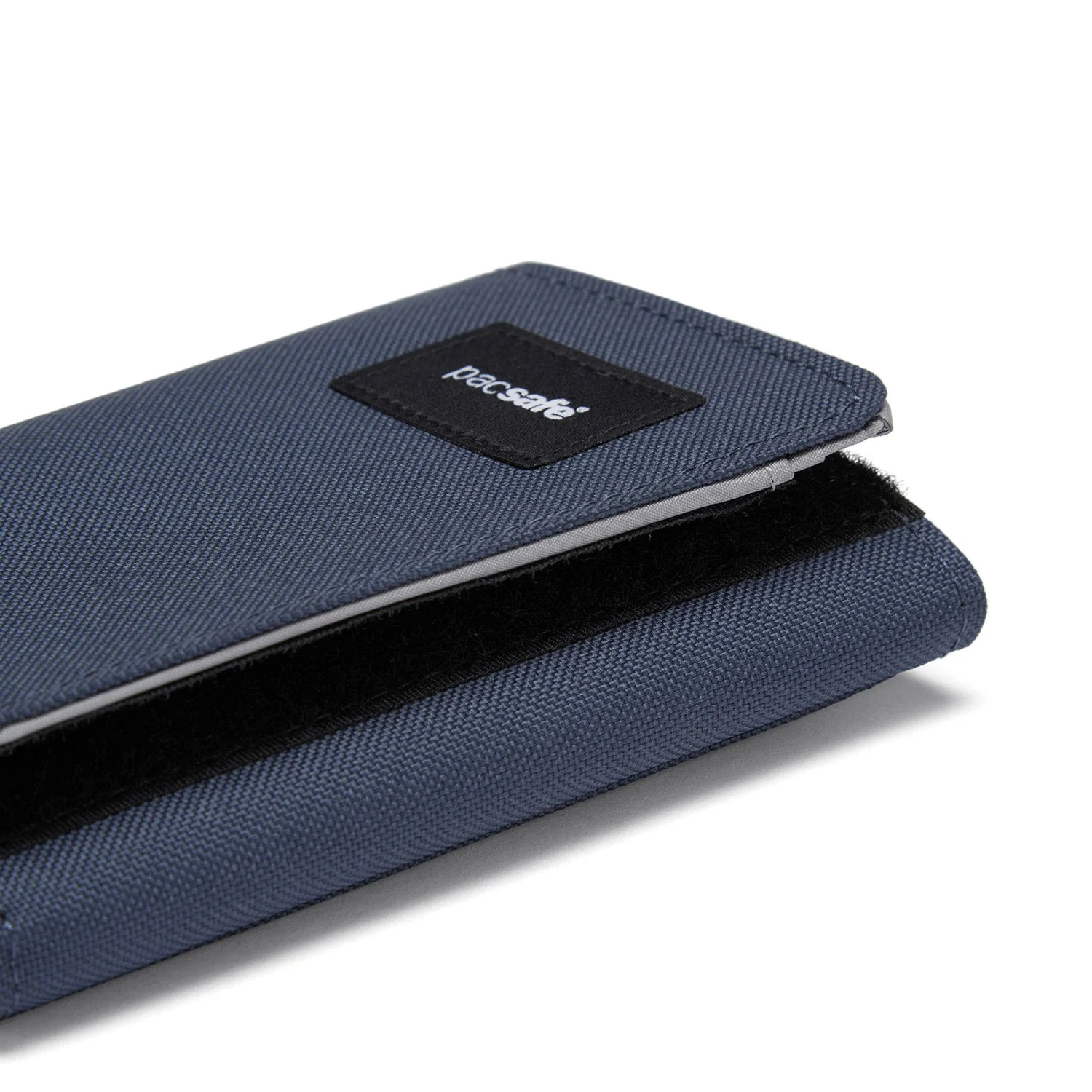Pacsafe® RFIDsafe™ RFID blocking trifold wallet - Image 34