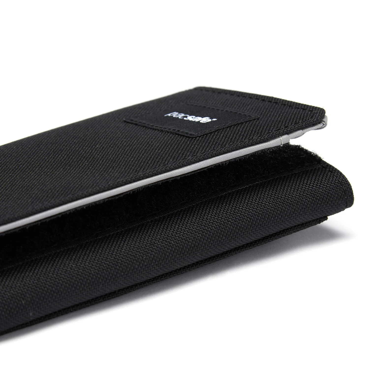 Pacsafe® RFIDsafe™ RFID blocking trifold wallet - Image 47