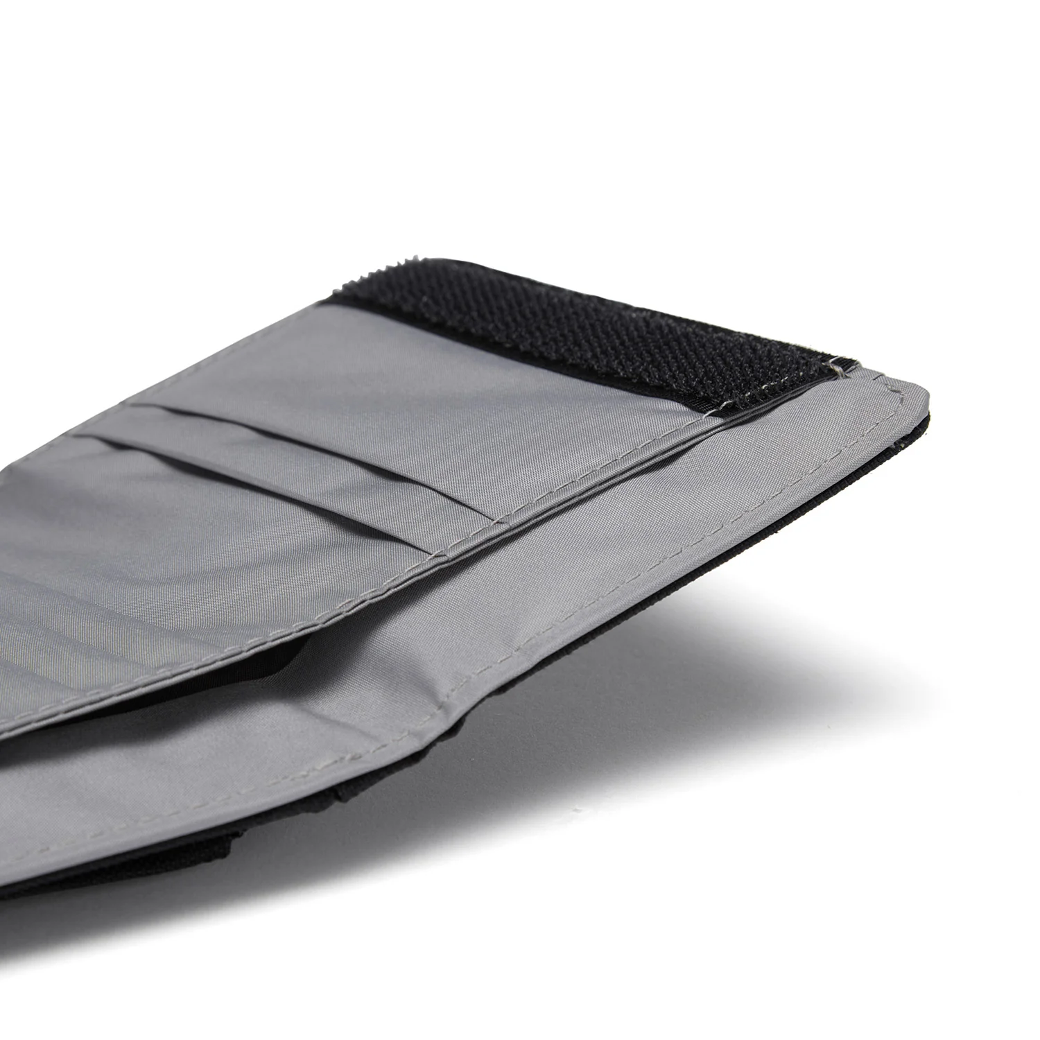 Pacsafe® RFIDsafe™ RFID blocking trifold wallet - Image 51