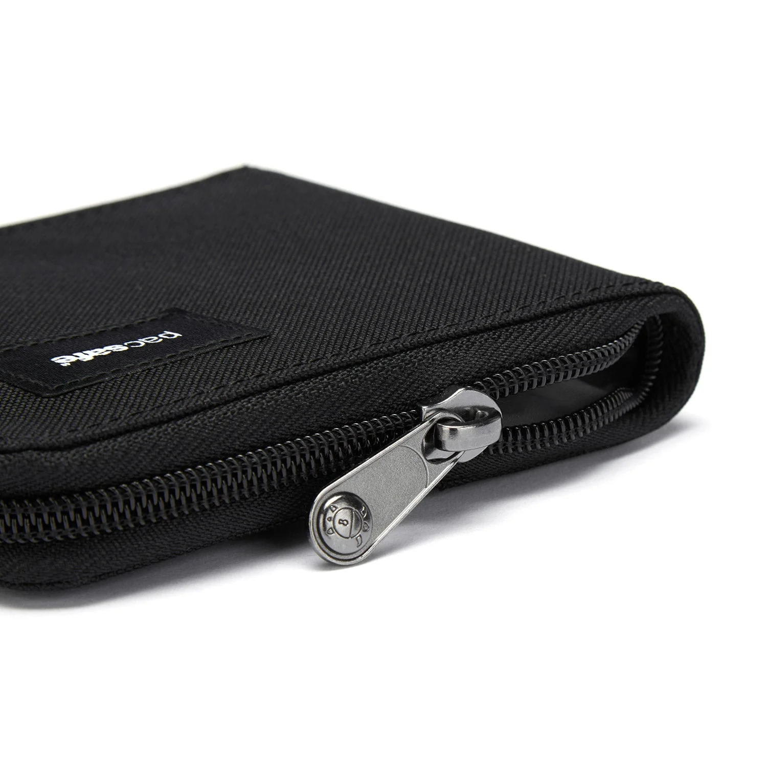 Pacsafe® RFIDsafe™ RFID blocking zip around wallet - Image 27