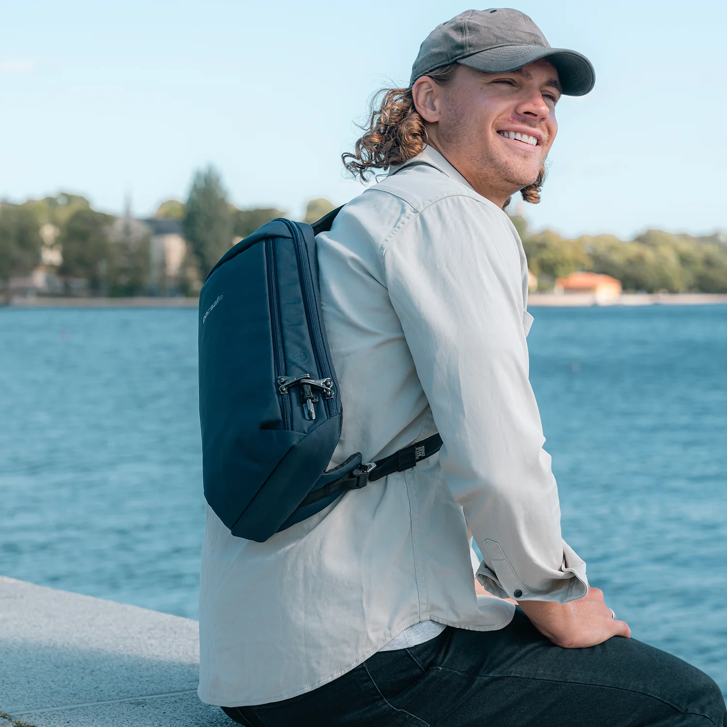 Pacsafe® V Tech Anti-Theft Sling Pack - Image 2